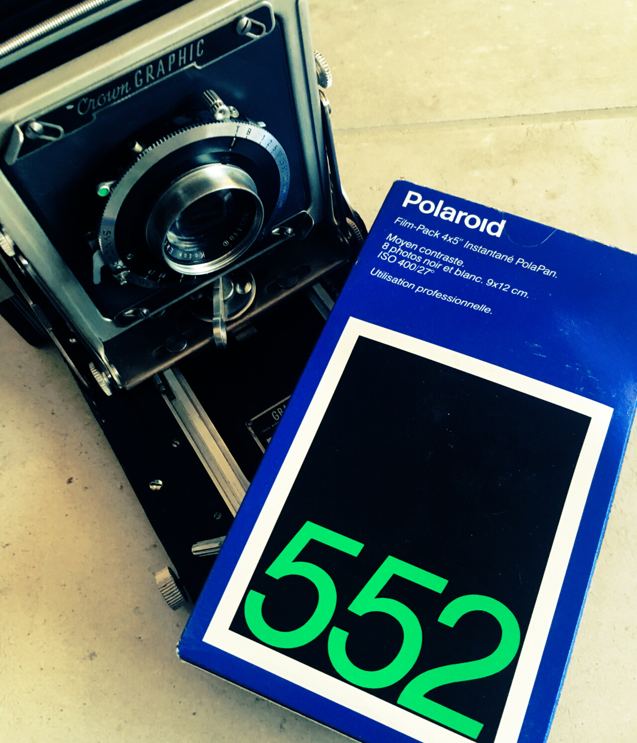 Polaroid 552
